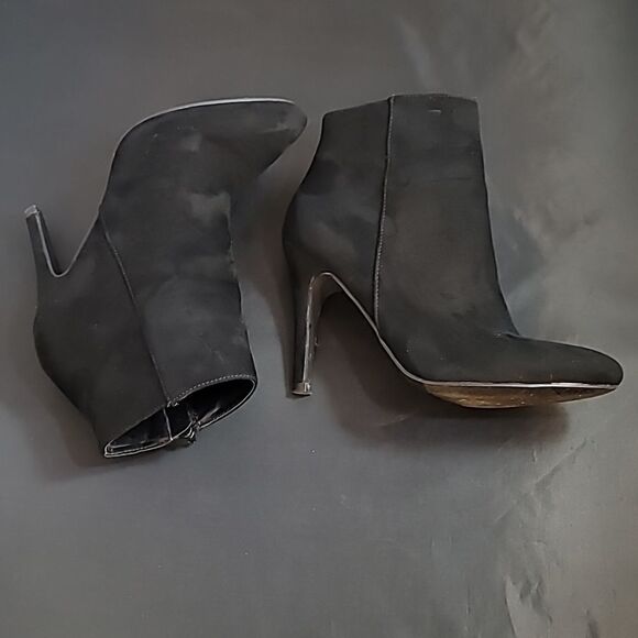 STEVE MADDEN SALLYY/SALL STILETTOS ZIP CLOSURE POINTE TOE WOMENS SUEDE BOOTIE - Picture 11 of 15